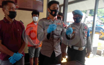 Sopir Angkot Tikam Rekannya dengan Gunting Hingga Tewas