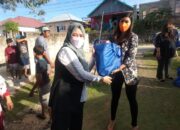 DPW Garnita NasDem Sultra Bagikan 100 Paket Sembako