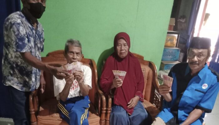 Masyarakat Desa Watukila Konut Terima BLT Periode Januari-Maret 2022