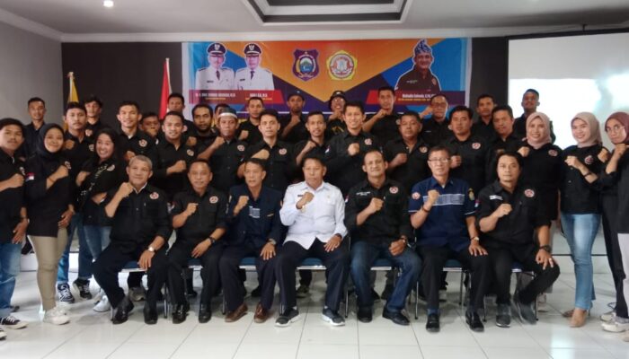 Wakil Bupati Ahali Lantik Pengurus Karang Taruna Buton Utara Periode 2022-2027