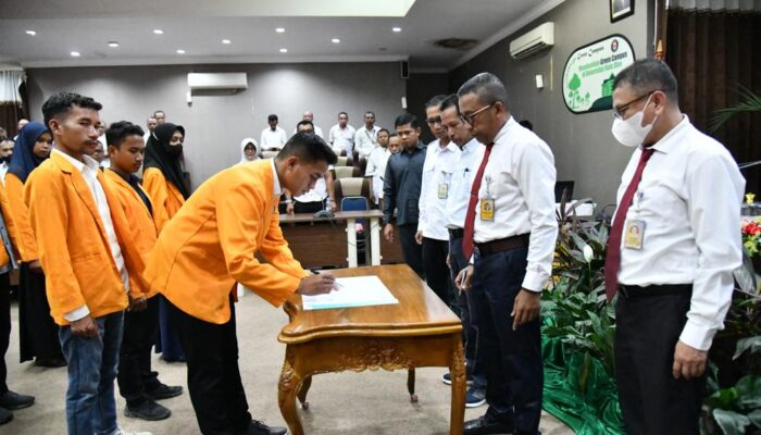 Rektor UHO Lantik Ketua BEM Periode 2023-2024