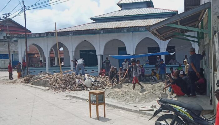 Warga Mola Utara Wakatobi Butuh Donasi Bangun Masjid Qaryatul Bahari