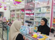 Efek Tren Korean Look, Lip Cream Glossy Make Over jadi Produk Paling Diminati di Kendari